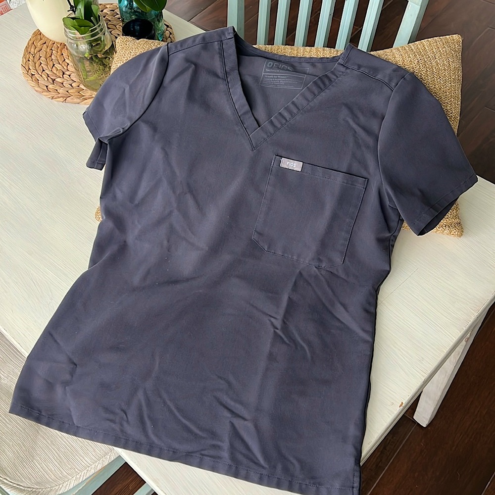 FIGS Catarina scrub top